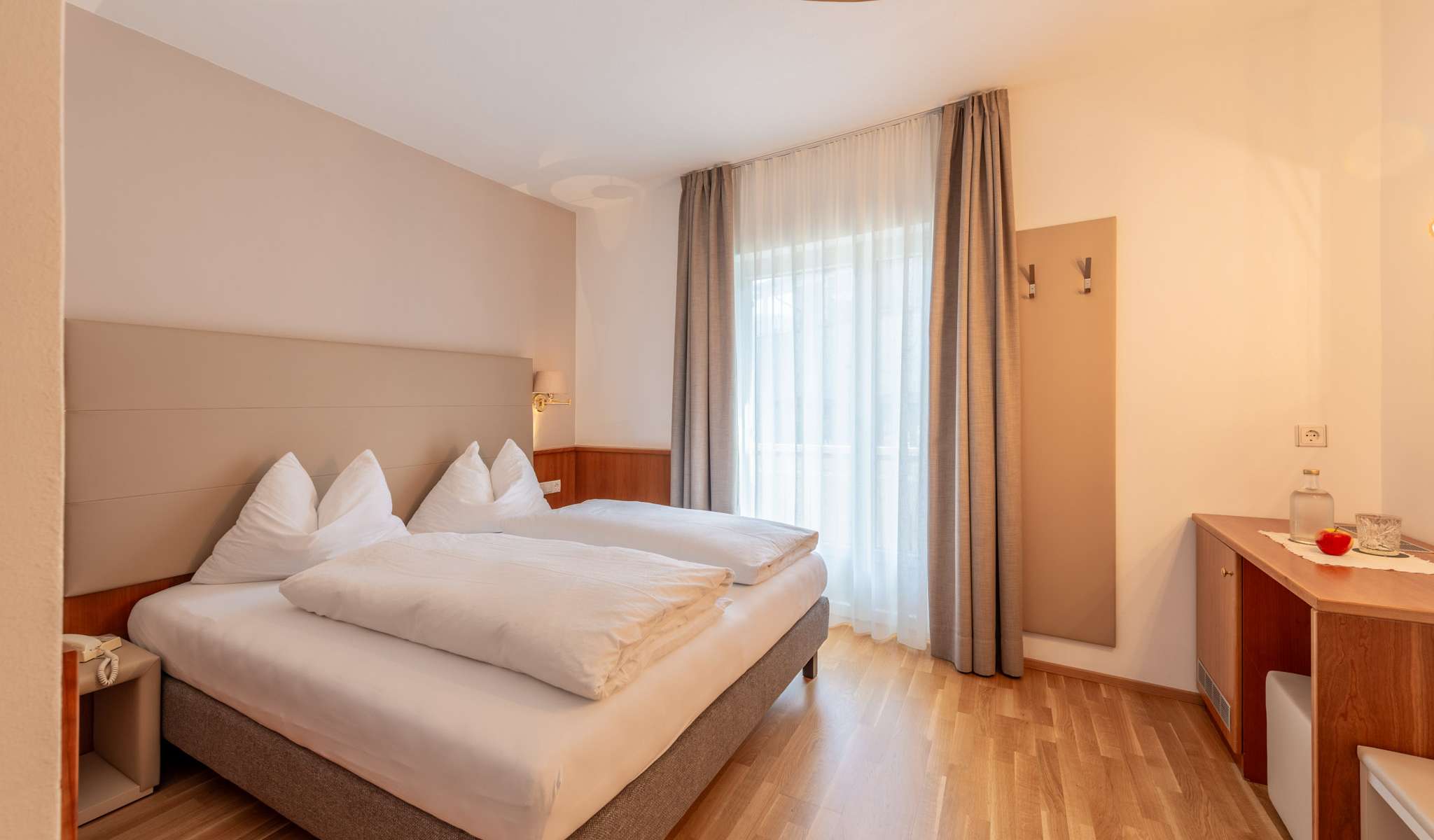 20240411170301-_8004391-HDR