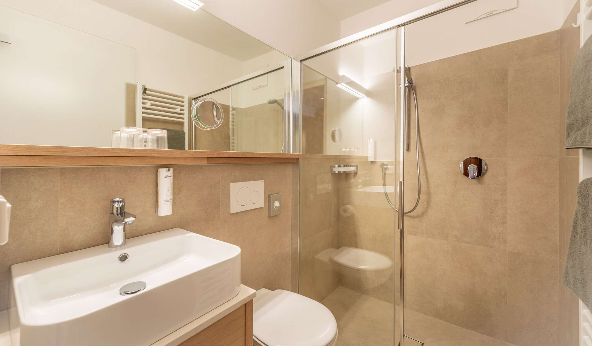 20240411170643-_8004406-HDR